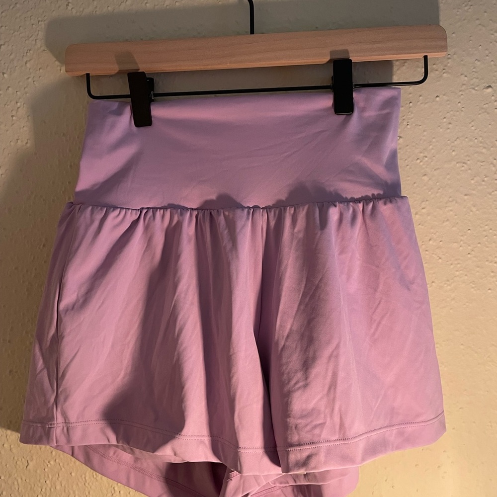 HALARA Lilac High-Waisted Women's Shorts